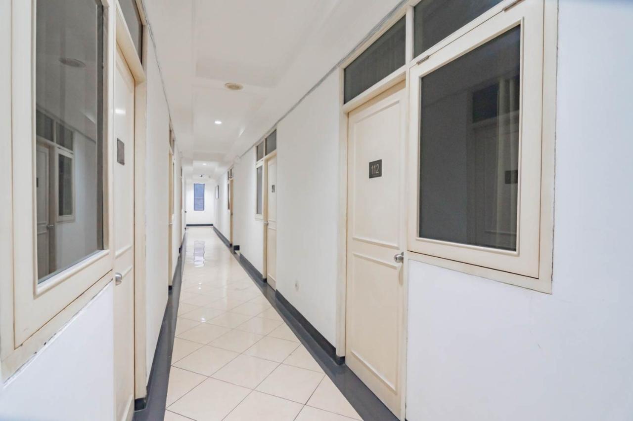 Hotel RedDoorz @ Buah Batu Bandung Zewnętrze zdjęcie