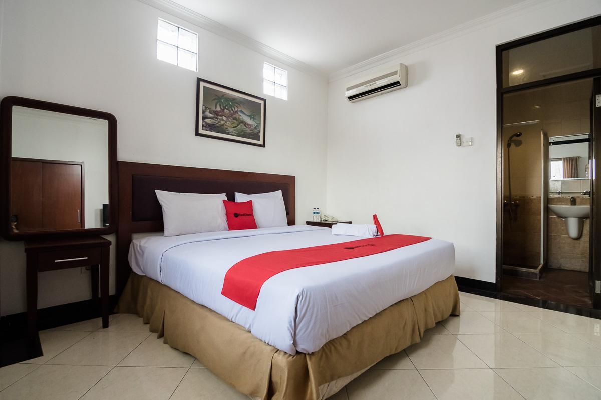 Hotel RedDoorz @ Buah Batu Bandung Zewnętrze zdjęcie