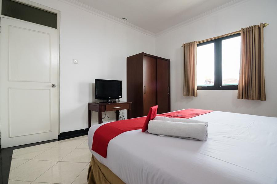 Hotel RedDoorz @ Buah Batu Bandung Zewnętrze zdjęcie