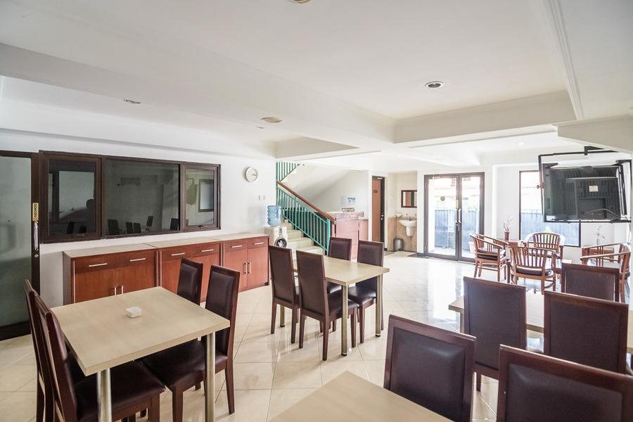 Hotel RedDoorz @ Buah Batu Bandung Zewnętrze zdjęcie