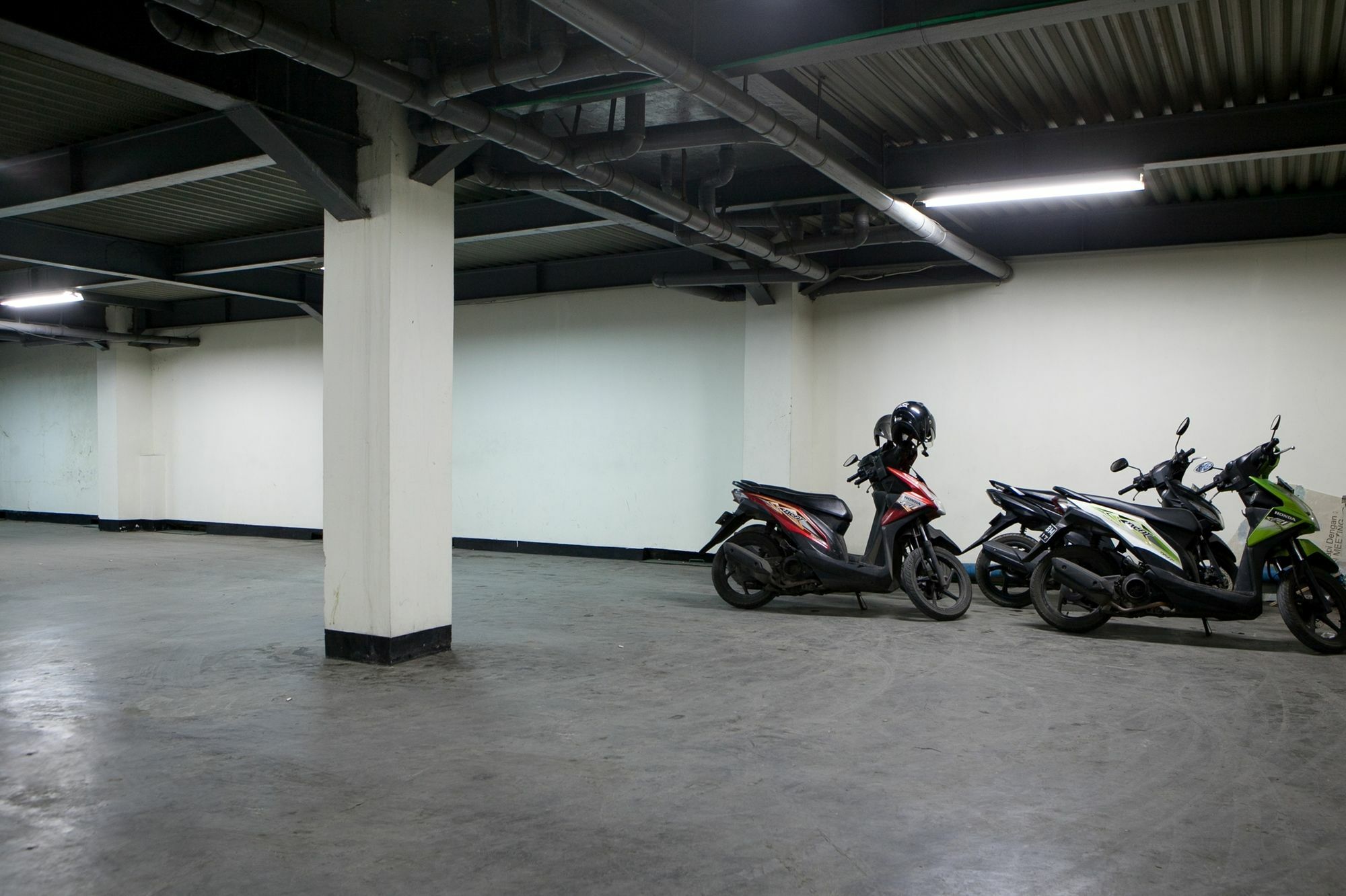 Hotel RedDoorz @ Buah Batu Bandung Zewnętrze zdjęcie